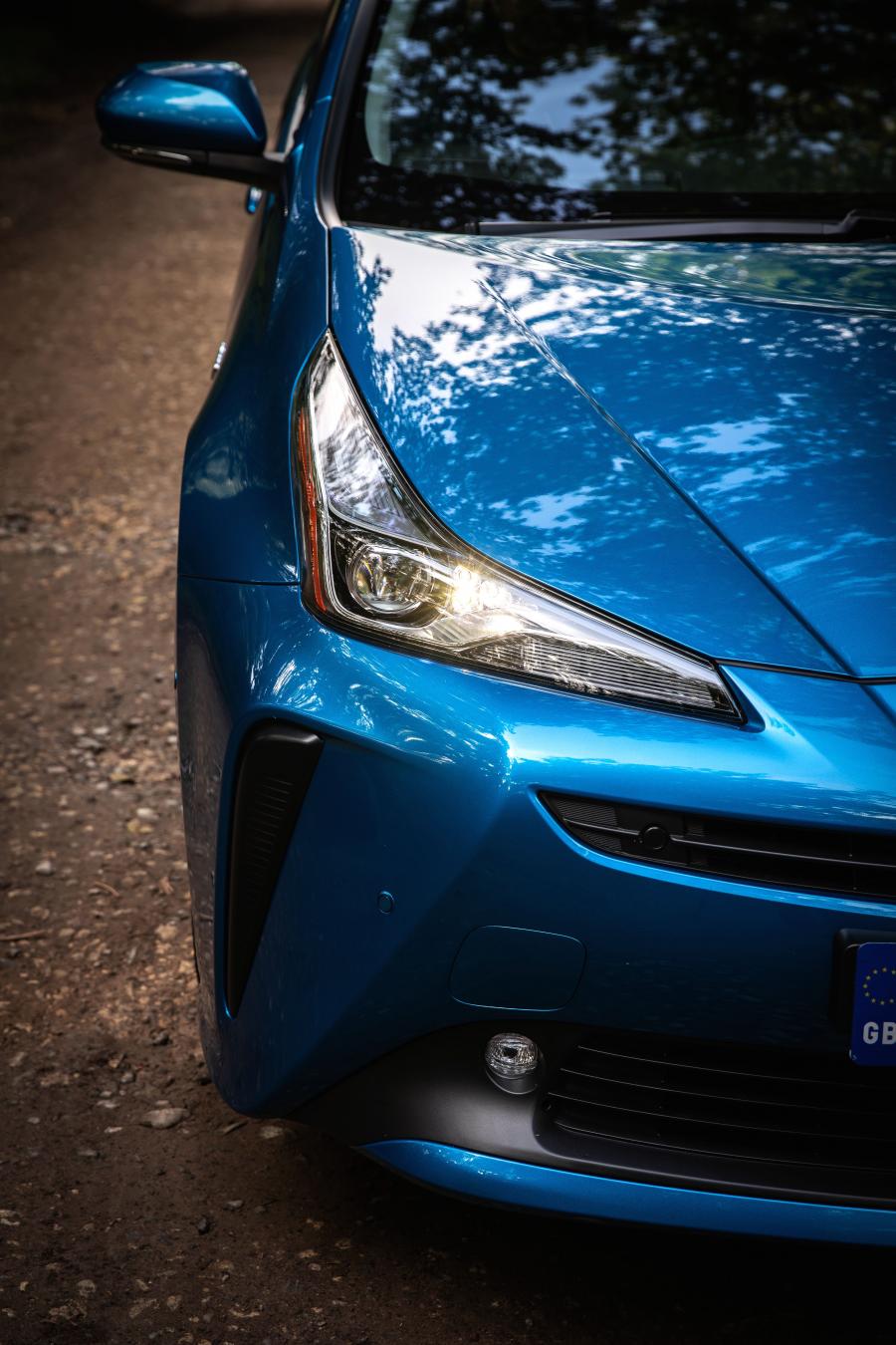 Детали экстерьера Toyota Prius 2019 года  (UK) (фото 22 из 37)